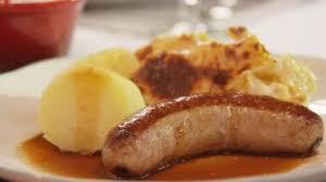 Bloemkoolgratin met worst en aardappels
